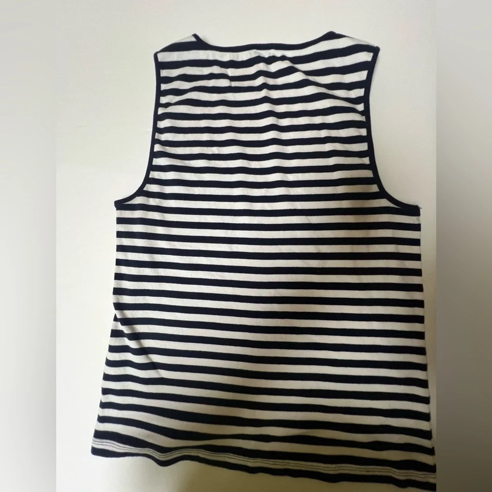 J CREW NAVY & WHITE STRIPE SLEEVELESS TOP W/ROUND NECK  SIZE XL. SOFT COTTON